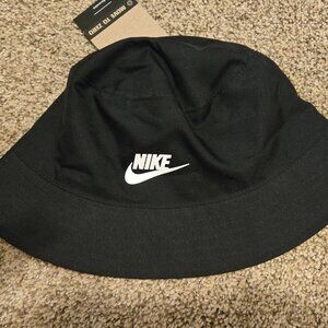Nike Reversible Bucket Hat (Kids or adult with smallish head)